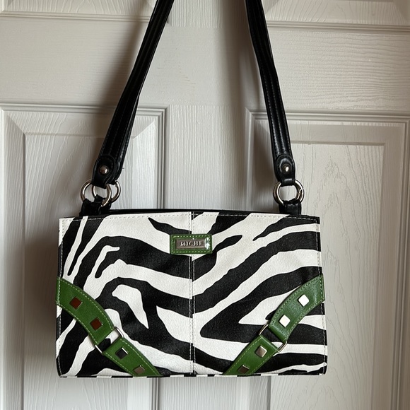 Miche handbag with two exchangeable shells -one grey and one animal print. - Picture 2 of 3